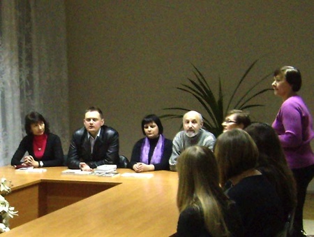 09-12-08 Зустріч з читачами. Запорізька обласна бібліотека ім. Горького