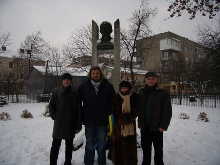 Коломия в особі Тараса Григорчука  зустрічає гостей від "Коронації слова"